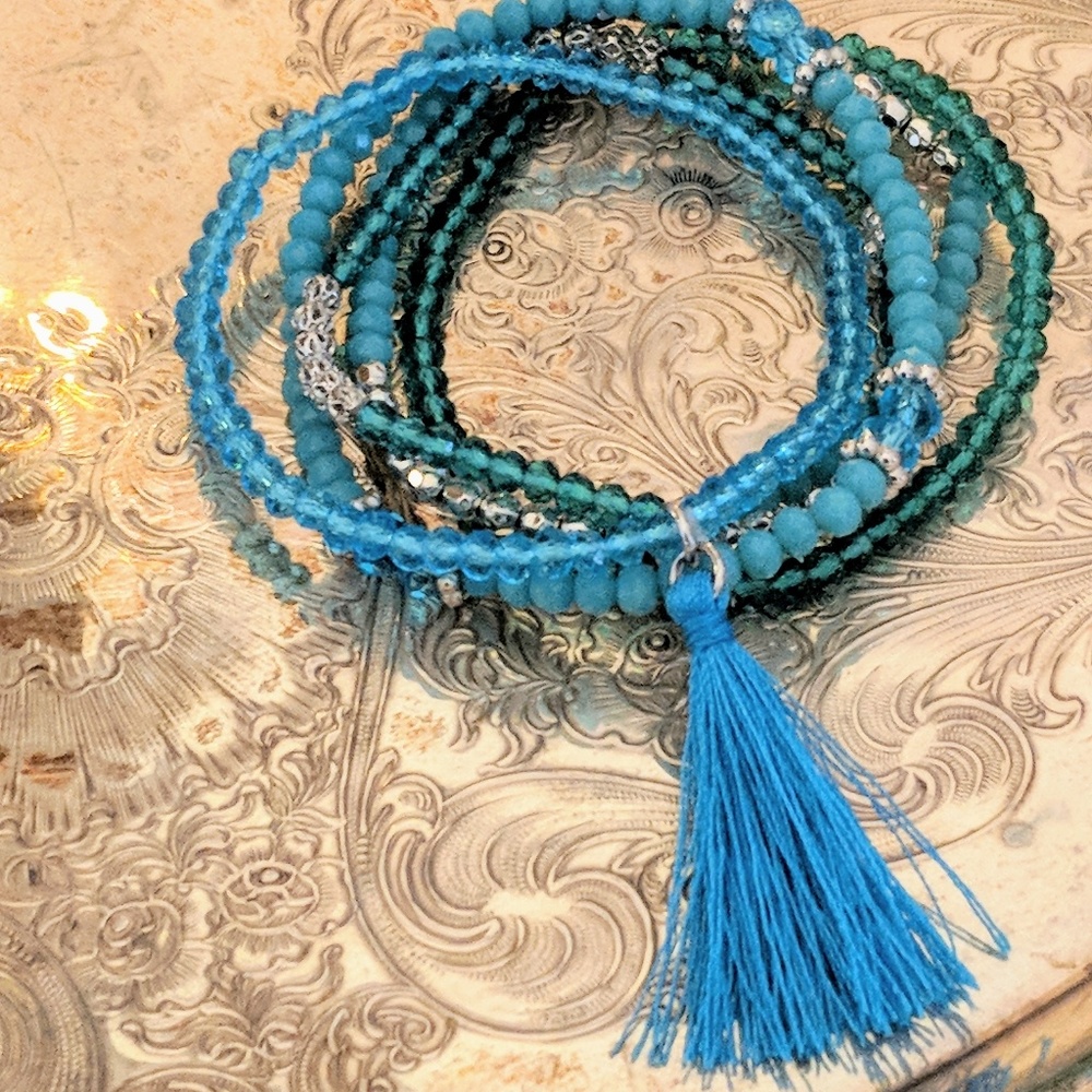 Multi strand bracelet. - Picture 6 of 7